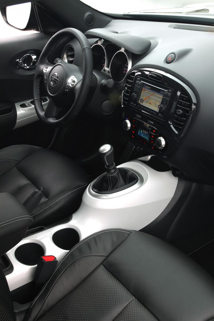  Nissan Juke Shiro 2012 года  (фото 12 из 21)